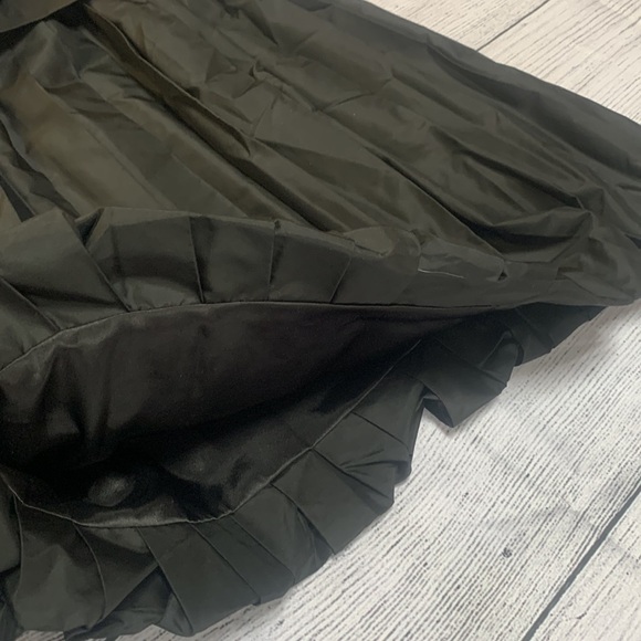 100% Silk Laundry Black Pleated Puff Party Dress - Picture 12 of 12
